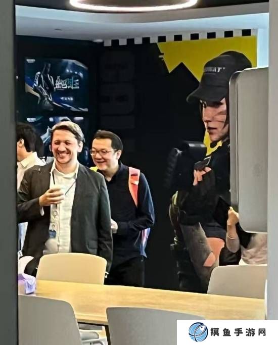 宫崎英高亮相腾讯大楼上热搜 网友:手游还是新作？